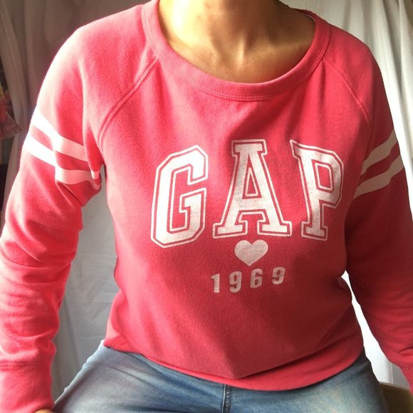 GAP Tops - Gap sweatshirt; lightweight, super soft
